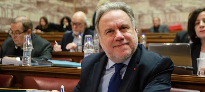 Απίστευτο: Ο Κατρούγκαλος ψήφισε και «ναι» και «όχι» στο άρθρο 68! (εικόνα)